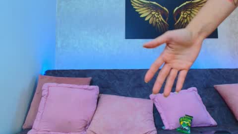 Snapshot of liaruso chatting on February 17, 2025, 8:15 pm liaross online show from February 17, 2025, 8:15 pm