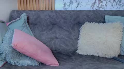 Snapshot of liaruso chatting on October 4, 2025, 2:20 am liaross online show from October 4, 2025, 2:20 am