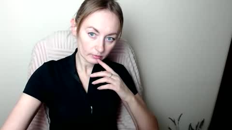 Snapshot of liasais_ chatting on January 14, 2026, 7:47 am Lia online show from January 14, 2026, 7:47 am