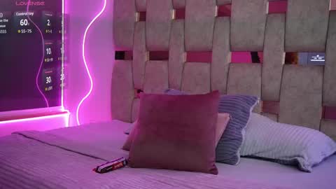 liasuaza online show from March 12, 2026, 12:22 pm