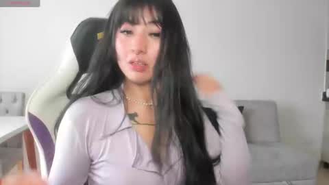 Dani online show from February 18, 2025, 8:25 pm