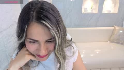 Snapshot of liat_white_tx chatting on September 23, 2025, 1:36 pm Online 800 to 1400 online show from September 23, 2025, 1:36 pm