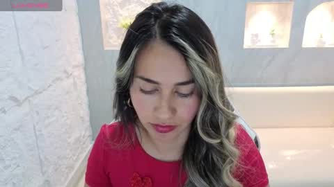 Snapshot of liat_white_tx chatting on October 1, 2025, 1:06 pm Online 800 to 1400 online show from October 1, 2025, 1:06 pm