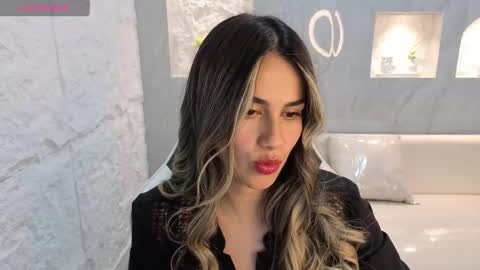 Snapshot of liat_white_tx chatting on October 10, 2025, 1:10 pm Online 800 to 1400 online show from October 10, 2025, 1:10 pm