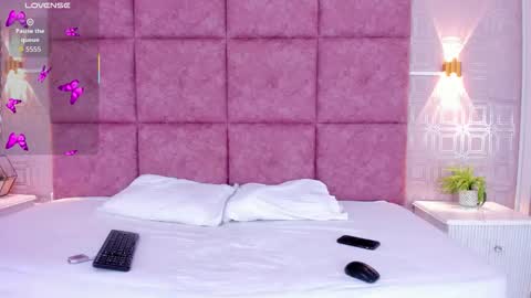 Snapshot of liavelez_ chatting on March 16, 2026, 1:48 pm liavelez_ online show from March 16, 2026, 1:48 pm