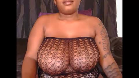 lickabletash98 online show from January 17, 2025, 1:35 pm