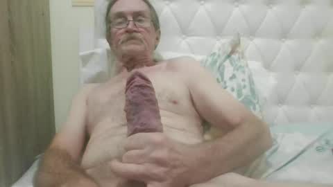 lickittostickit online show from January 9, 2025, 7:52 am