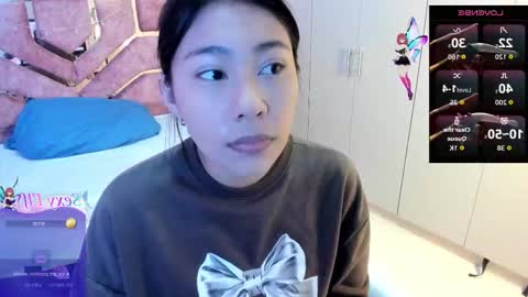 licky_lov online show from January 12, 2026, 12:21 pm