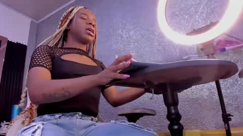 licy online show from January 12, 2025, 5:54 pm