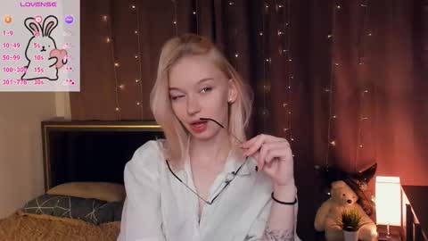 Ann online show from October 16, 2025, 7:15 pm