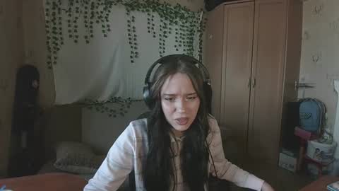 Snapshot of lidiavanwhy chatting on June 16, 2026, 11:57 am Mila online show from June 16, 2026, 11:57 am
