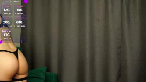 Molly online show from September 19, 2025, 4:07 pm