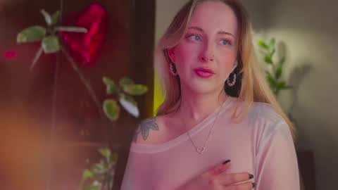 its my birthday today so im offline  but id be so happy if you felt like sending me a birthday love while im away  online show from March 25, 2026, 9:10 pm