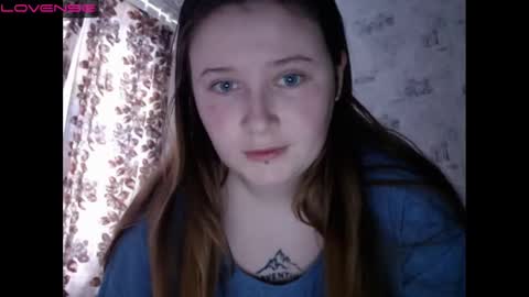 Snapshot of light_lunaa chatting on December 5, 2024, 6:32 am light_lunaa online show from December 5, 2024, 6:32 am