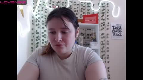 Snapshot of light_lunaa chatting on January 14, 2025, 6:24 am light_lunaa online show from January 14, 2025, 6:24 am