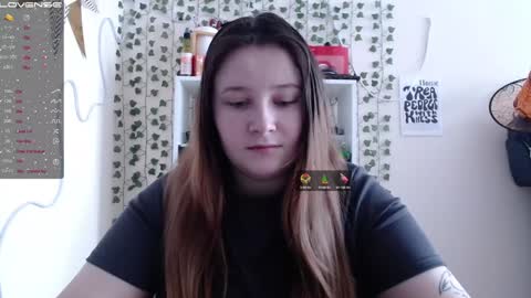 Snapshot of light_lunaa chatting on January 31, 2025, 4:25 am light_lunaa online show from January 31, 2025, 4:25 am