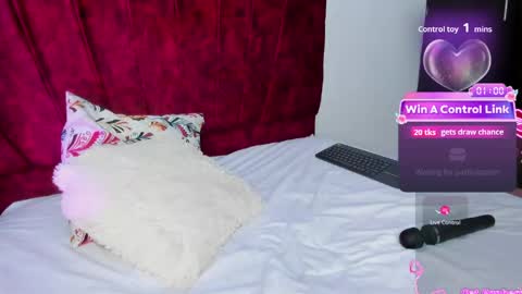 Snapshot of light_missa chatting on June 2, 2026, 6:43 pm lisght and missa online show from June 2, 2026, 6:43 pm