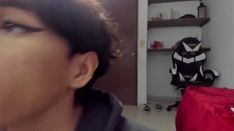 lightboy0 online show from September 12, 2025, 2:39 pm