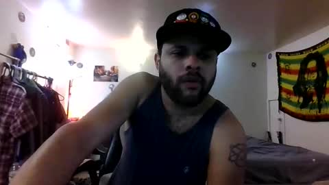 Snapshot of lightskinned666 chatting on December 14, 2025, 8:35 pm lightskinned666 online show from December 14, 2025, 8:35 pm