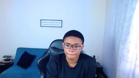 Liam online show from February 2, 2026, 9:35 pm