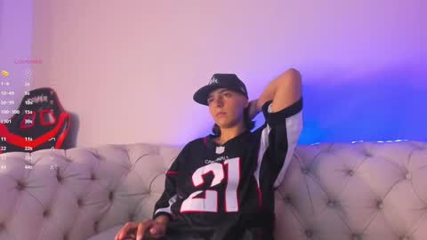 liiam_smith_ online show from January 11, 2025, 3:09 pm