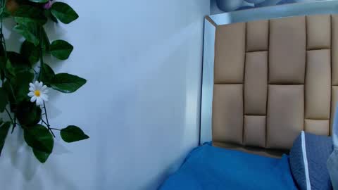 Miia online show from February 16, 2026, 7:10 pm