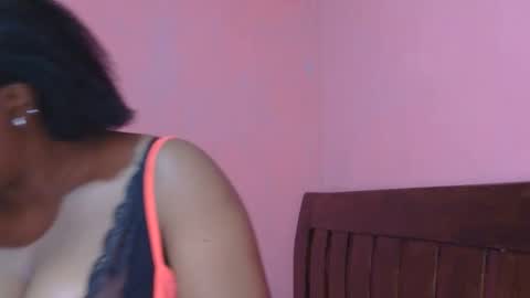 Lily online show from September 12, 2025, 11:54 am