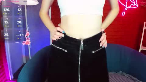 Snapshot of lika_sky chatting on November 7, 2025, 11:21 am lika_sky online show from November 7, 2025, 11:21 am