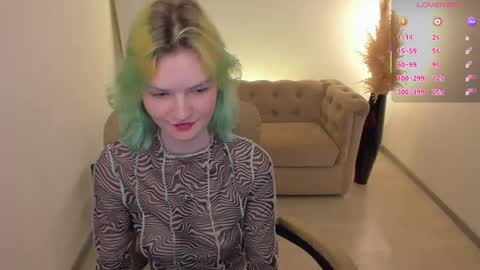 Snapshot of lika_sky chatting on May 21, 2026, 6:20 am lika_sky online show from May 21, 2026, 6:20 am