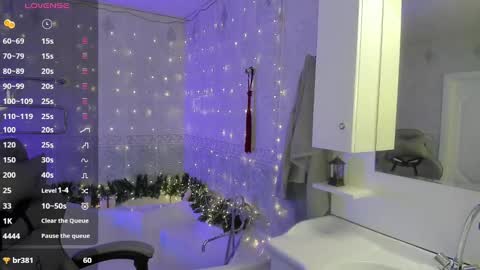 Snapshot of likaklint chatting on February 6, 2025, 2:22 am Lika online show from February 6, 2025, 2:22 am