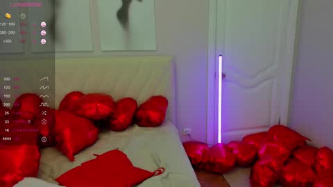 Snapshot of likaklint chatting on February 8, 2025, 6:01 am Lika online show from February 8, 2025, 6:01 am