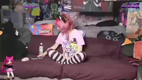 Snapshot of likemyashe chatting on September 24, 2025, 5:22 am LikeMyAshe online show from September 24, 2025, 5:22 am