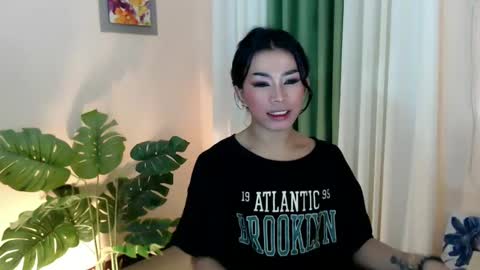 Snapshot of likliklicklengleng chatting on January 17, 2025, 9:06 am Leng online show from January 17, 2025, 9:06 am