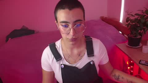 im MIA  -- MY OF is catsito3 online show from January 24, 2025, 9:15 pm