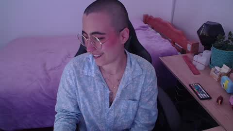 im MIA  -- MY OF is catsito3 online show from February 3, 2025, 7:51 am
