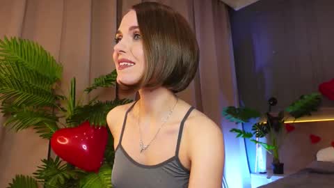 Lilian online show from February 9, 2026, 8:13 pm