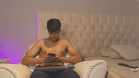 lil online show from January 17, 2026, 7:06 pm