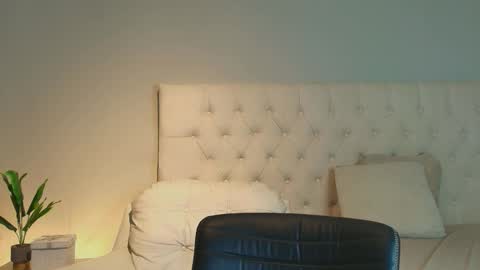 lil online show from February 5, 2026, 7:18 pm