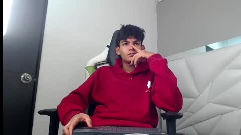 LIAM online show from December 21, 2025, 3:24 am