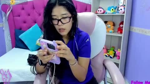 Lili Cey online show from February 7, 2025, 2:47 pm