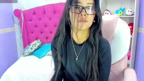 Lili Cey online show from February 13, 2025, 6:05 pm