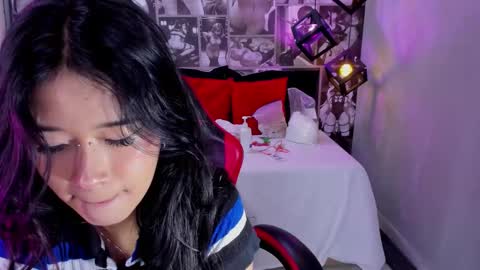 Lili Cey online show from October 19, 2025, 7:36 pm