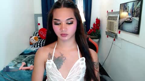 LILY online show from September 17, 2025, 1:29 am