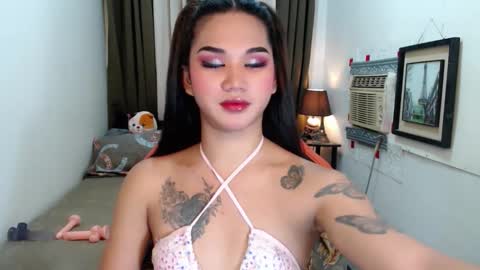 Snapshot of lil_fantacy chatting on October 16, 2025, 8:26 am LILY online show from October 16, 2025, 8:26 am