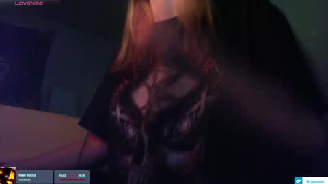 Snapshot of lil_gem chatting on September 20, 2025, 1:06 am lil gemmie online show from September 20, 2025, 1:06 am