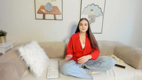 Emma online show from October 2, 2025, 2:40 am