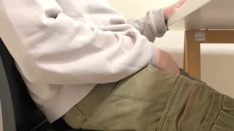 Snapshot of lil_j_ chatting on January 13, 2026, 11:04 am lil_j_ online show from January 13, 2026, 11:04 am