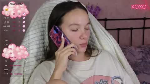 Snapshot of lil_luna_x chatting on October 23, 2025, 2:38 pm little moon online show from October 23, 2025, 2:38 pm