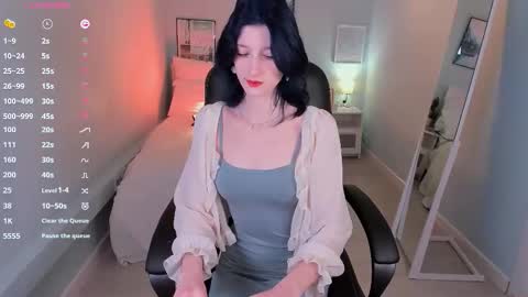 Melanie  Follow me  online show from March 2, 2026, 11:39 am