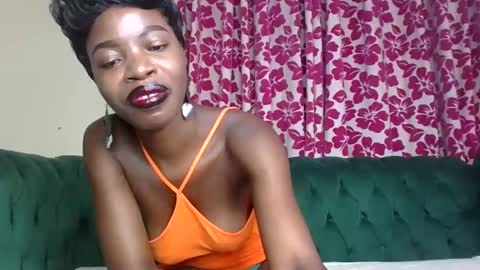 Snapshot of lil_paula chatting on January 18, 2025, 6:56 am serenity online show from January 18, 2025, 6:56 am